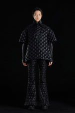 5-DIMENSIONAL GREAT WALL PATTERN V-NECK GOOSE DOWN TANK TOP