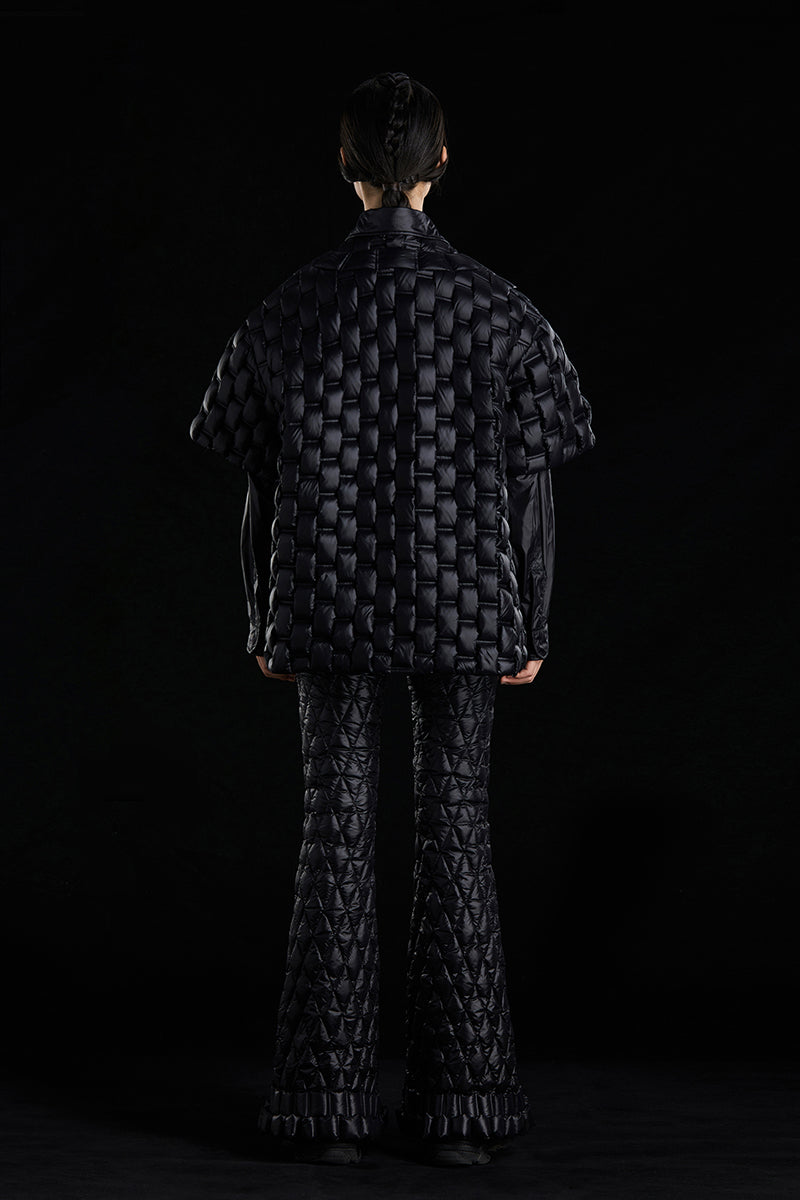 5-DIMENSIONAL GREAT WALL PATTERN V-NECK GOOSE DOWN TANK TOP