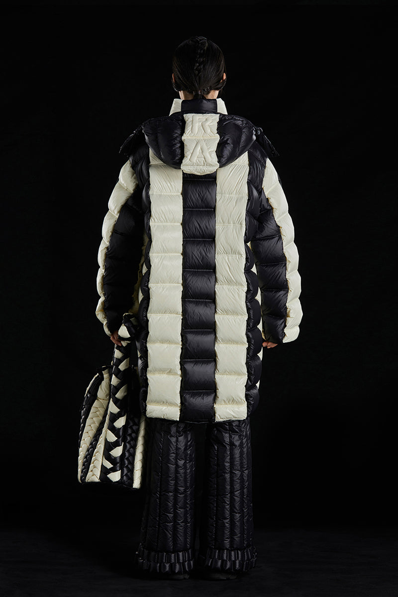 BLACK&WHITE WOVEN STYLE GOOSE DOWN COAT