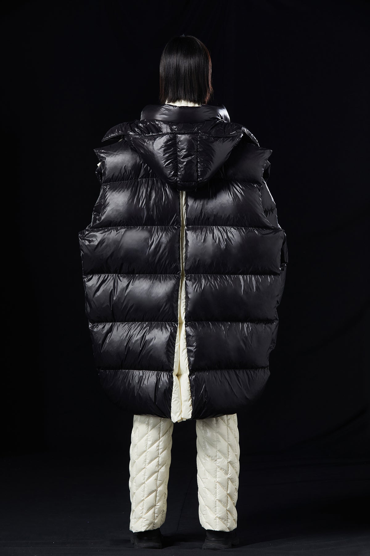OVERSIZED ELEGANT WHITE PUFF WAIST SILHOUETTE DECONSTRUCTED GOOSE DOWN JACKET