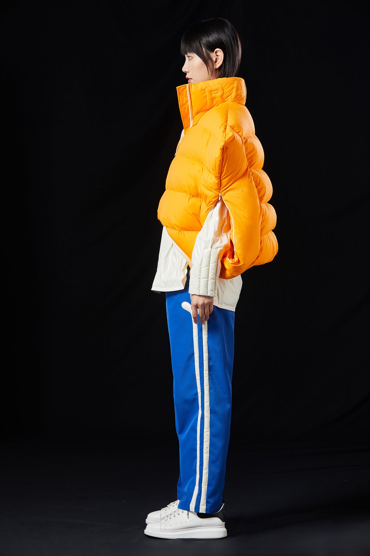 DECONSTRUCTION STYLE IS SYMMETRICAL GOOSE DOWN VEST