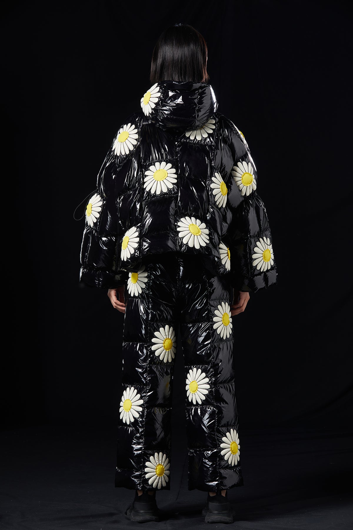 NIGHT DAISY OVERSIZED GOOSE DOWN PUFFER JACKET