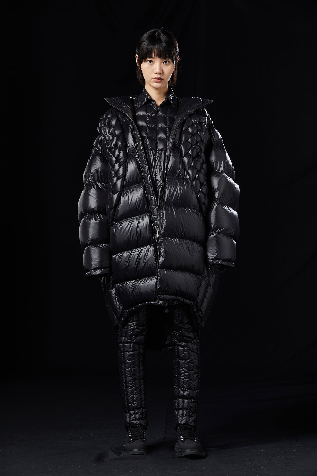 “CHINA” PORCELAIN WOVEN OVERSIZE GOOSE DOWN JACKET