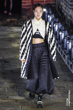 BLACK&WHITE RATTAN STYLE GOOSE DOWN COAT