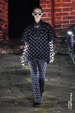 5-DIMENSIONAL GREAT WALL PATTERN V-NECK GOOSE DOWN TANK TOP