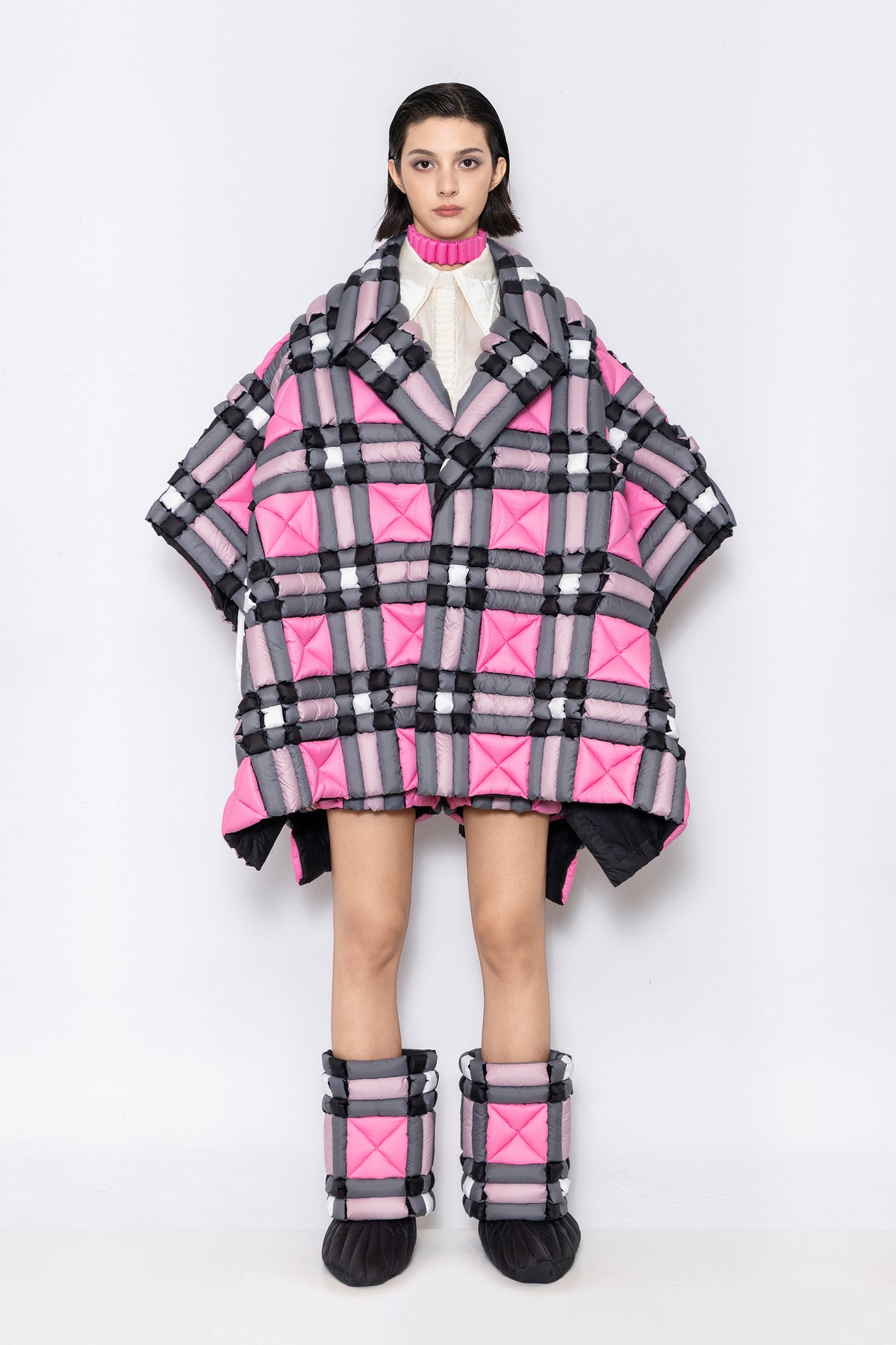 RAXXY CLASSIC SCOTTISH TARTAN NOTCHED COLLAR GOOSE DOWN SHAWL