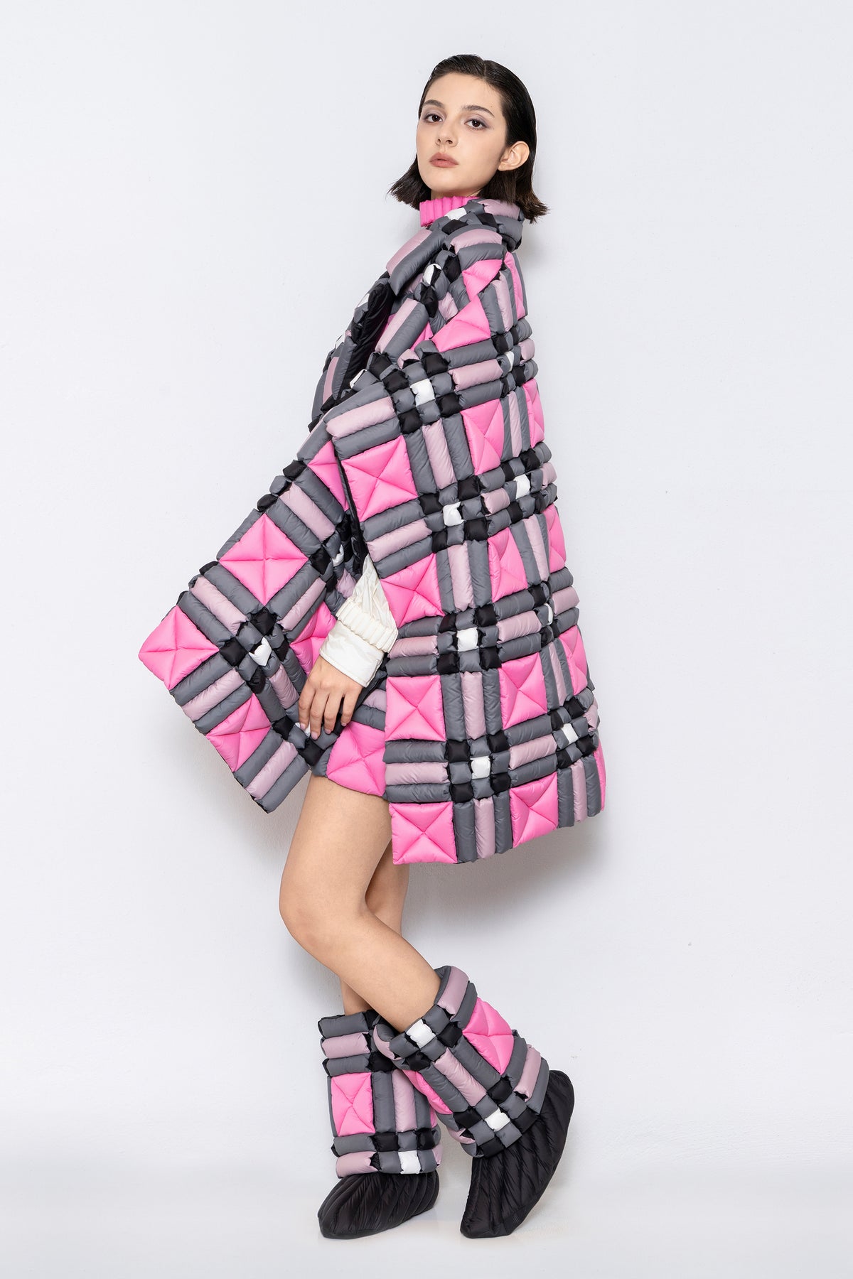 RAXXY CLASSIC SCOTTISH TARTAN NOTCHED COLLAR GOOSE DOWN SHAWL