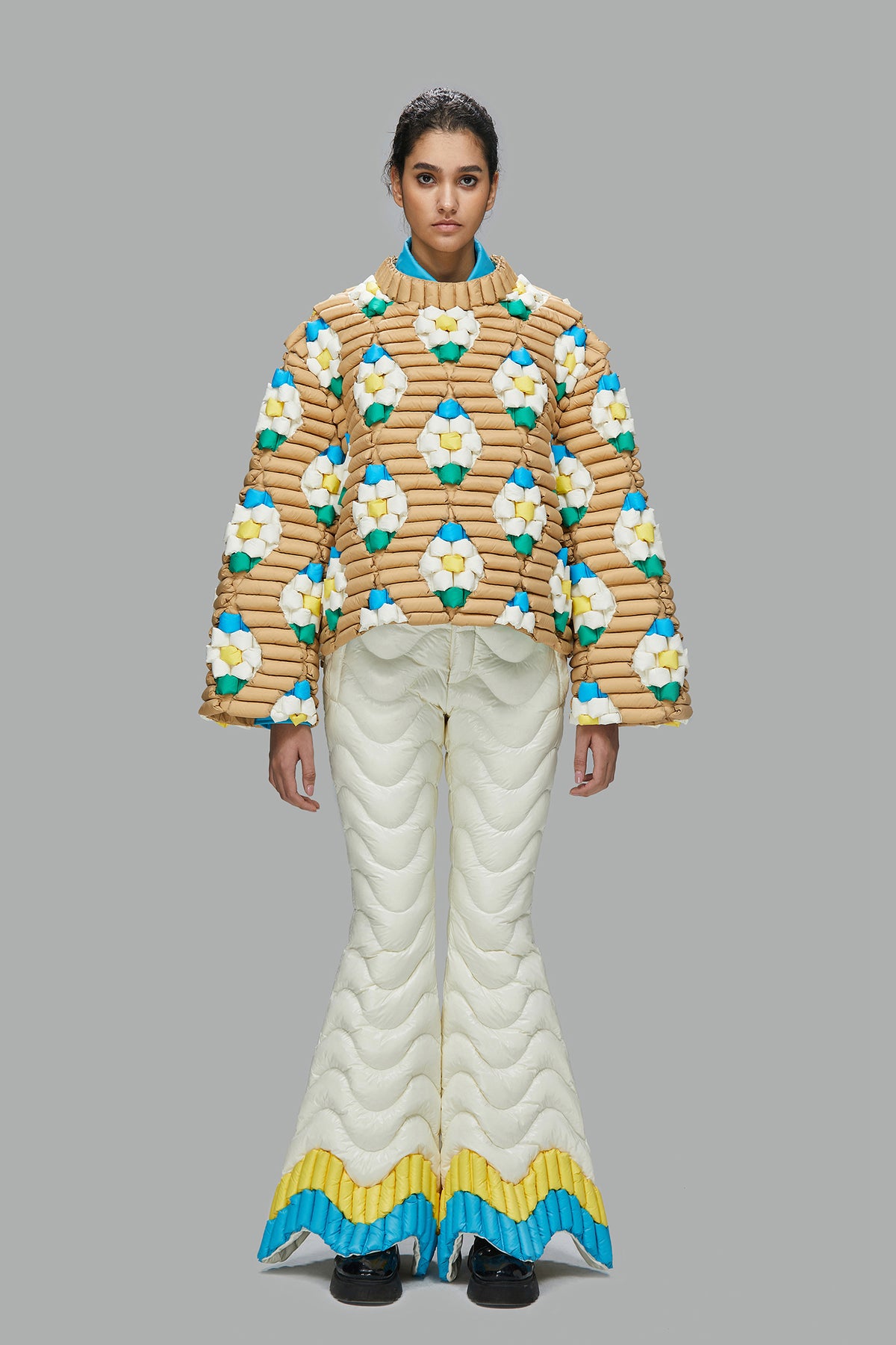 STEREO GEM FLOWER DOWN SWEATER