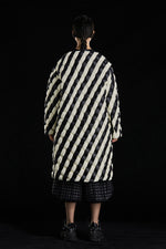 BLACK&WHITE RATTAN STYLE GOOSE DOWN COAT