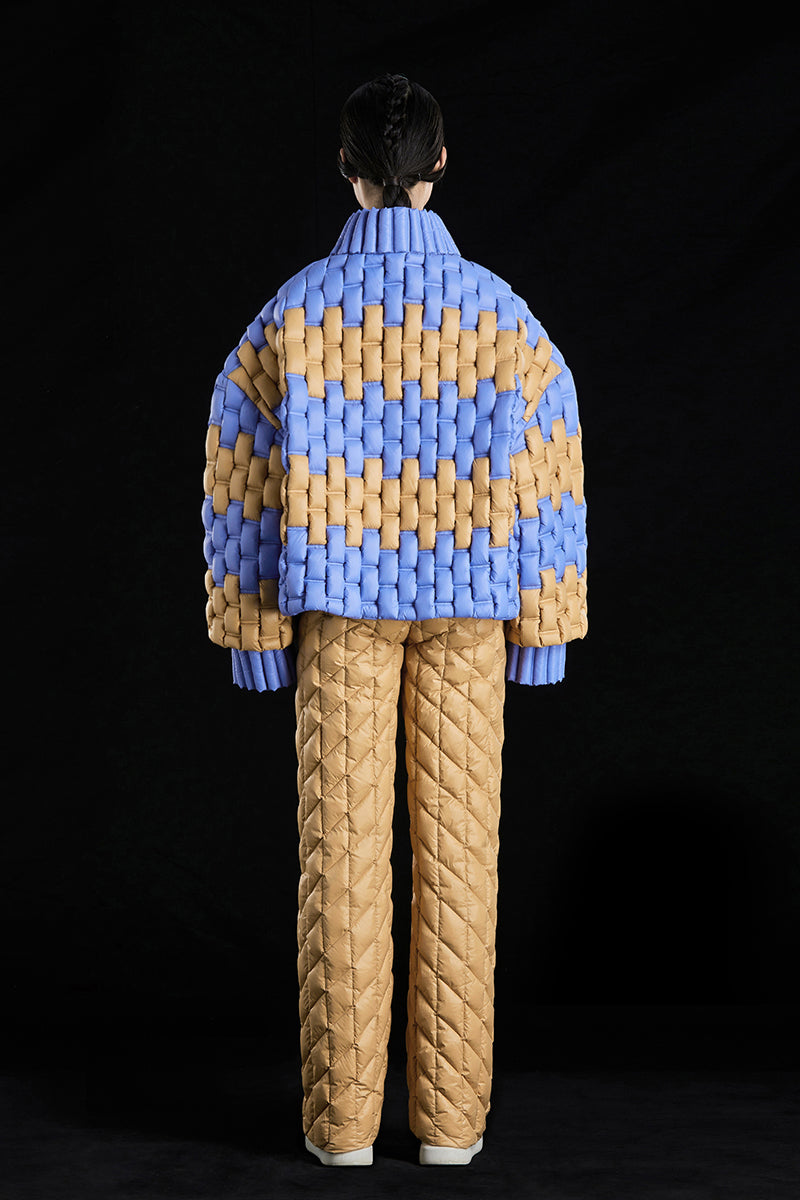 5-DIMENSIONAL GREAT WALL MONOCHROME SILHOUETTE GOOSE DOWN JACKET