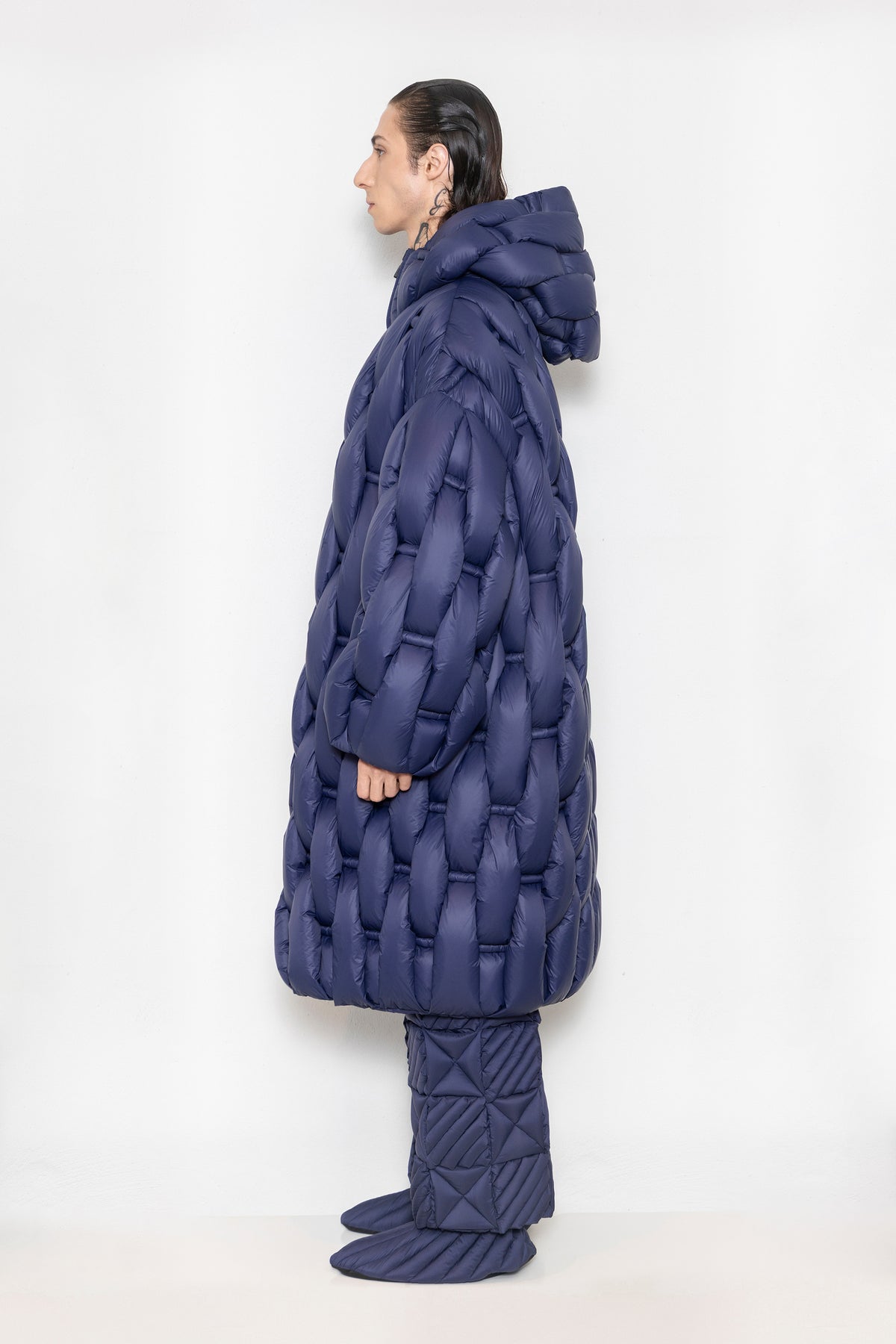 RAXXY BAMBOO WOVEN TEXTURE LONG LENGTH HOODED OVERSIZED GOOSE DOWN COAT