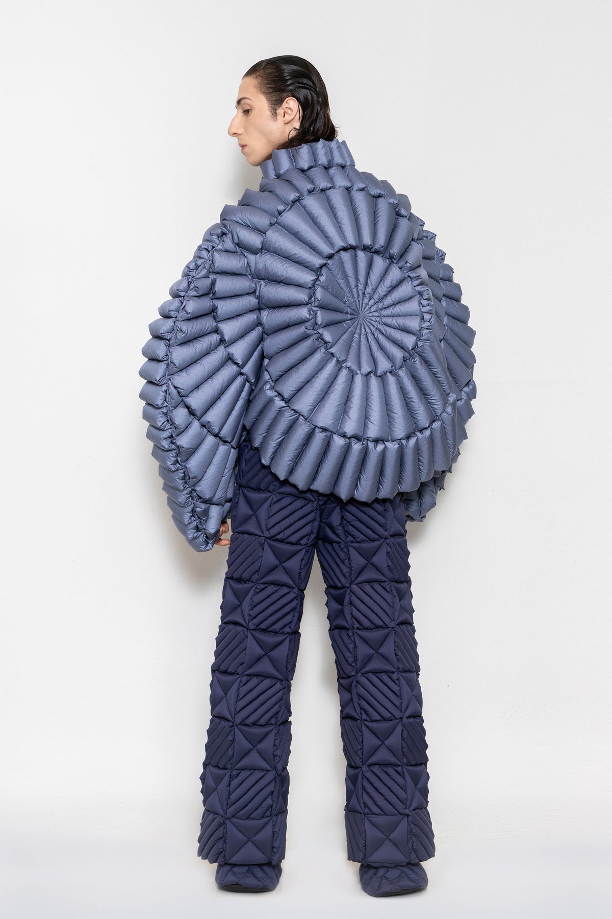 RAXXY CLASSIC "CURVED ARC" TEXTURE GOOSE DOWN JACKET