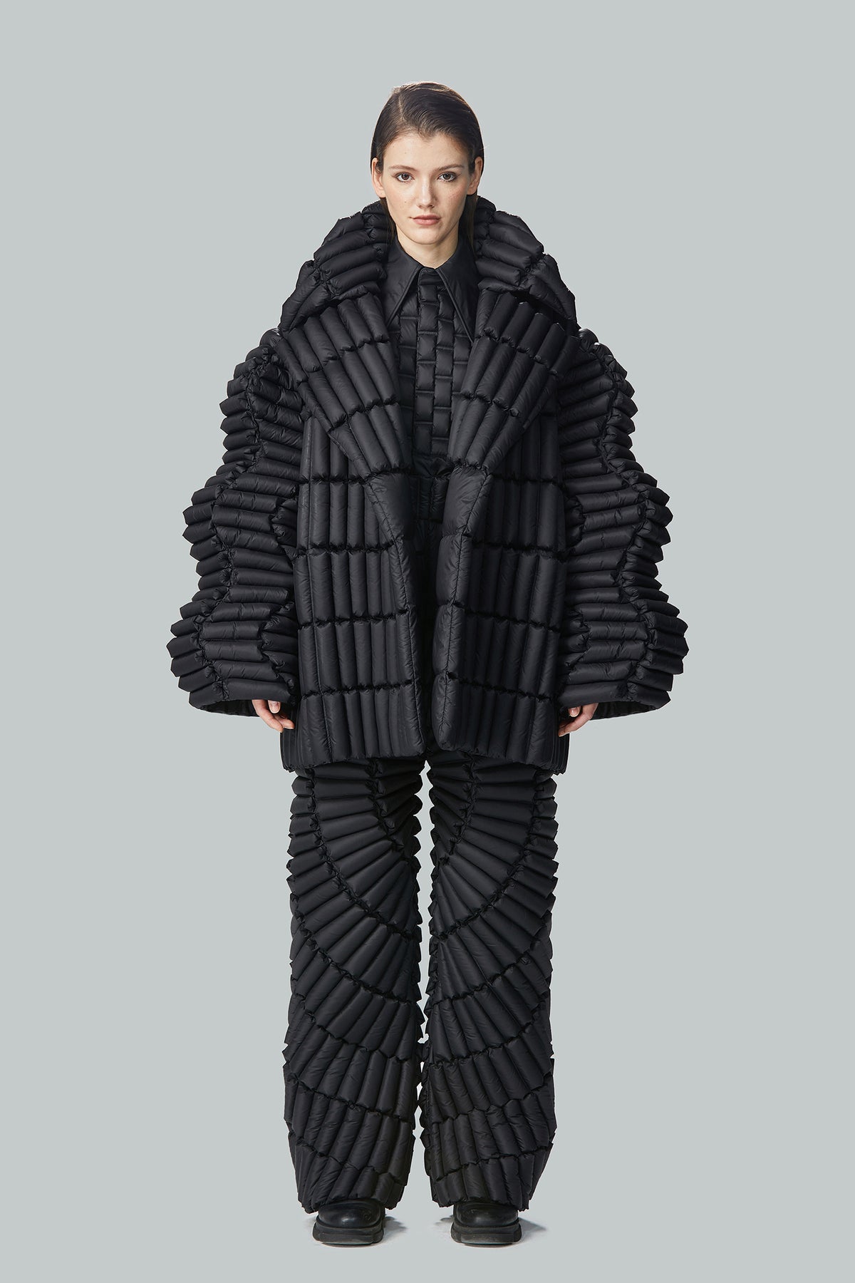 GEOMETRIC SILHOUETTE WAVY SLEEVE BAMBOO PATTERN LAPEL COAT