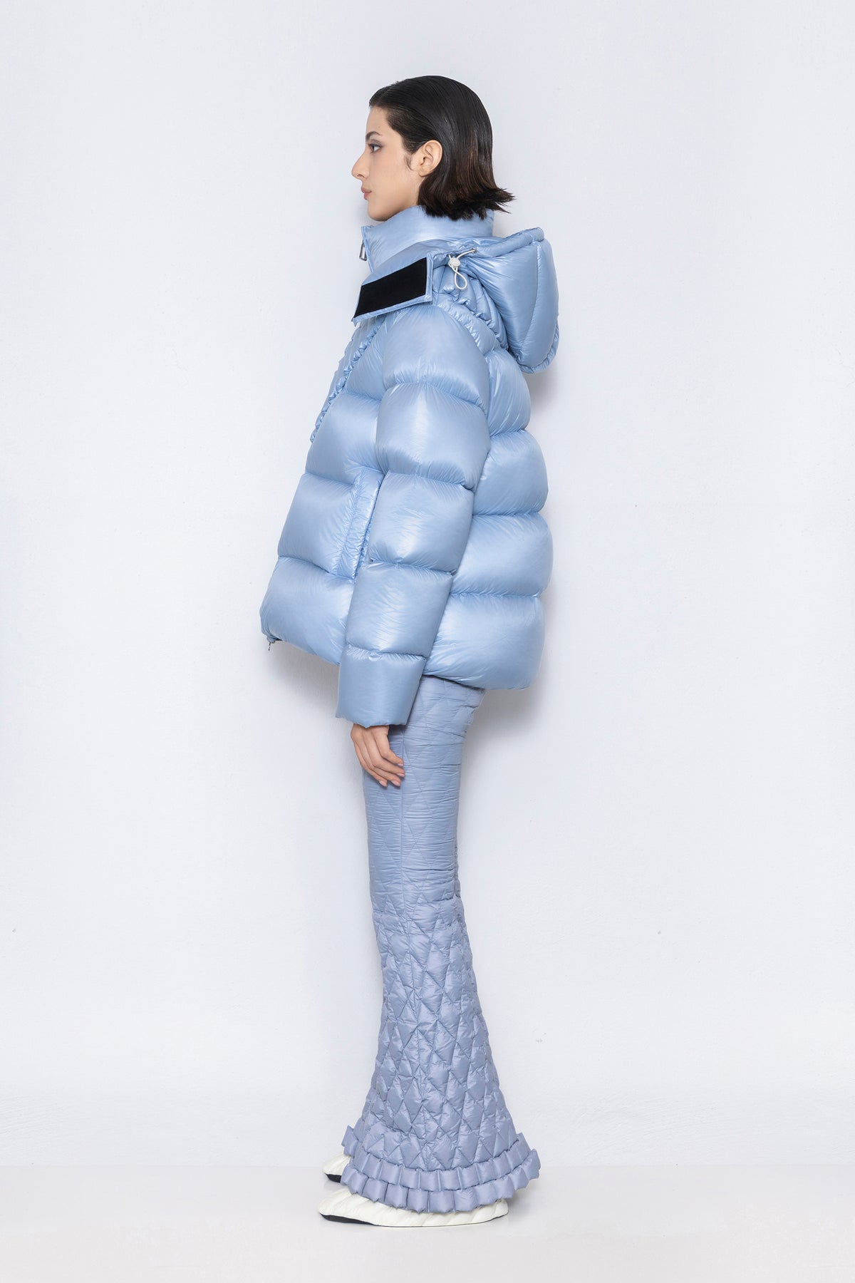 RAXXY V-PATTERN HOODED GOOSE DOWN JACKET