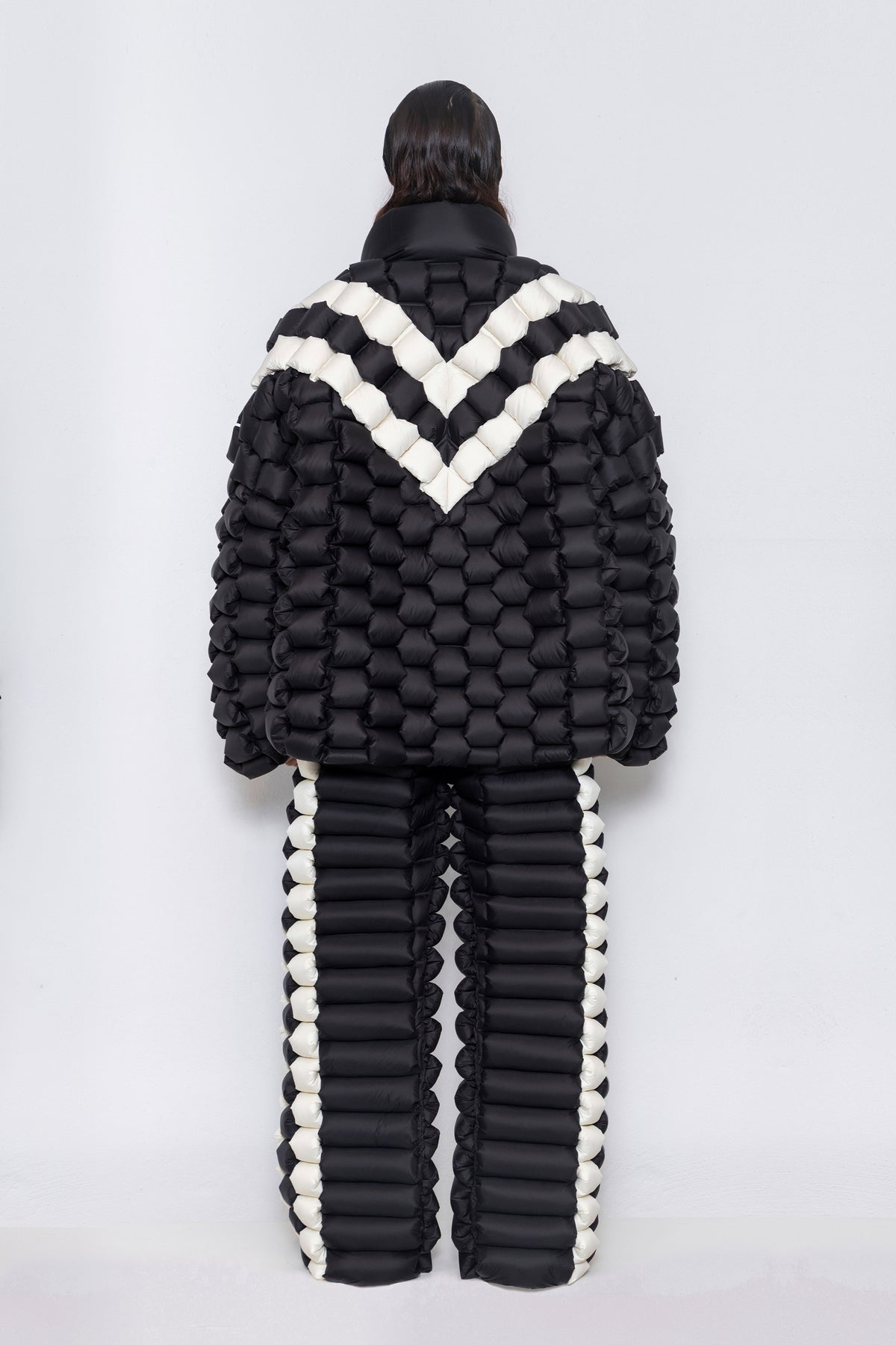 RAXXY CLASSIC BLACK & WHITE V-PATTERN GOOSE DOWN JACKET