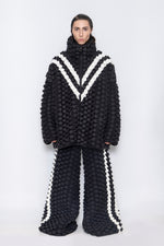 RAXXY CLASSIC BLACK & WHITE V-PATTERN GOOSE DOWN JACKET