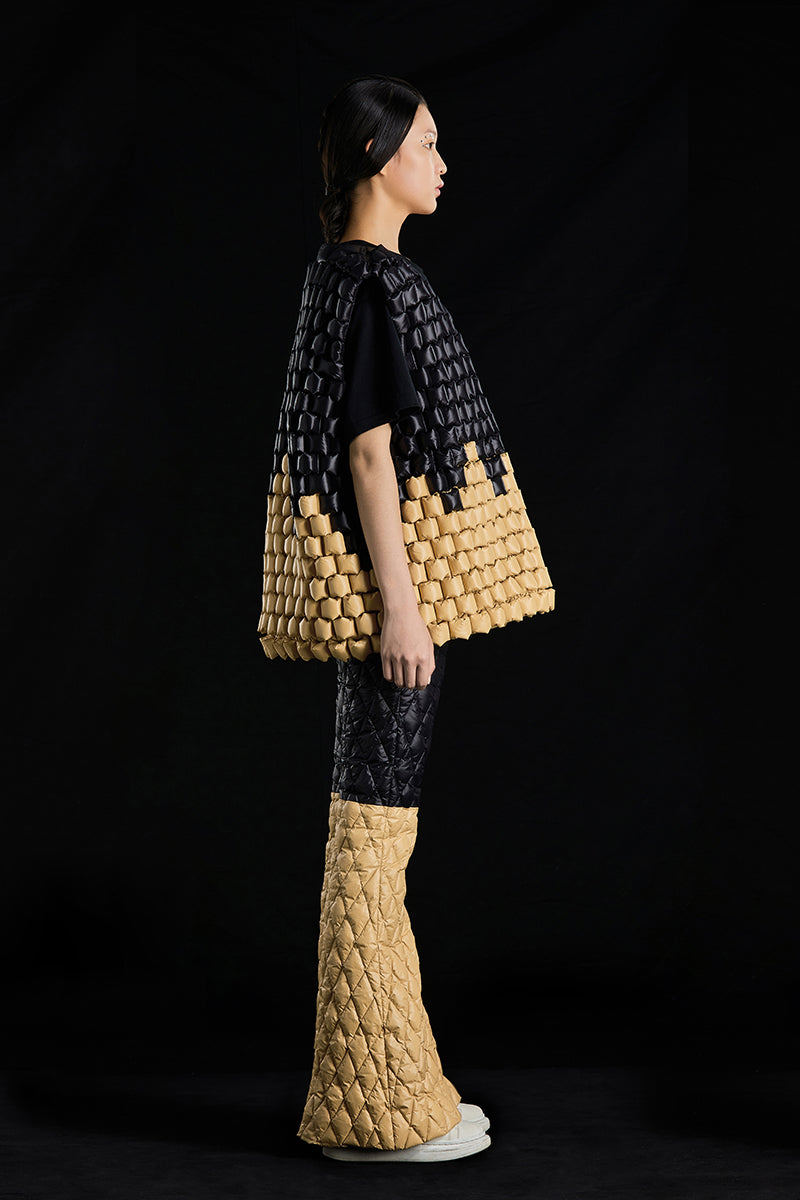 5-DIMENSIONAL KIRIN PATTERN STITCHING "MOUNTAIN" GOOSE DOWN VEST