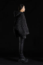 GOLD PEARL 5-DIMENSIONAL KIRIN PATTERN BATWING SLEEVES GOOSE DOWN JACKET