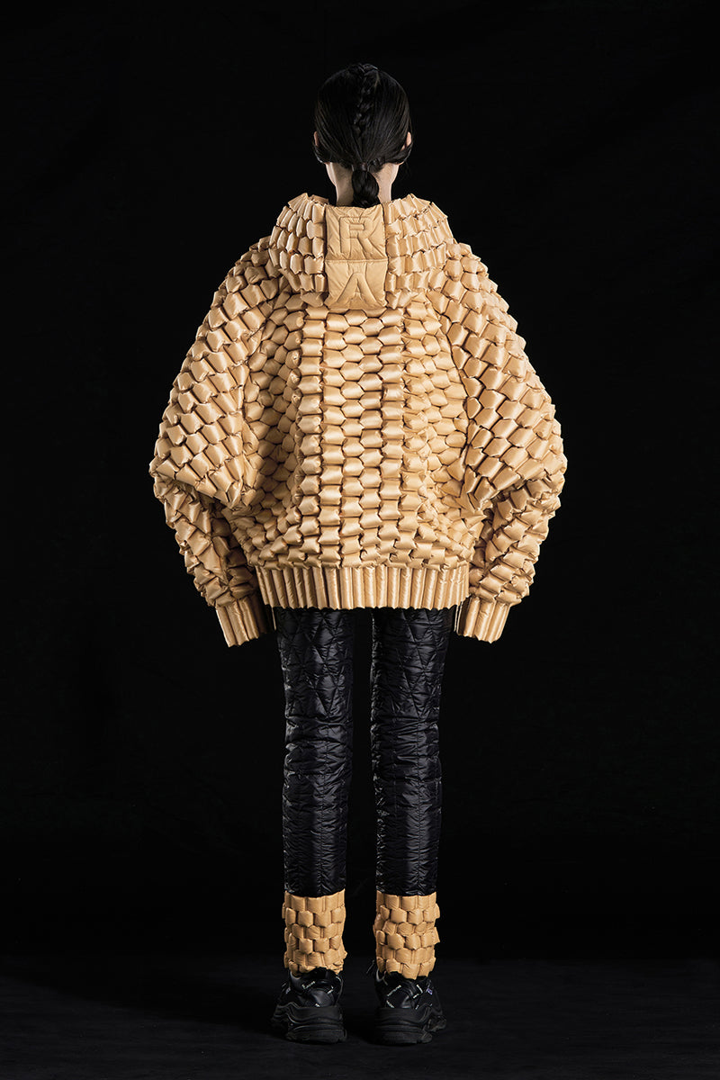 GOLD PEARL 5-DIMENSIONAL KIRIN PATTERN BATWING SLEEVES GOOSE DOWN JACKET