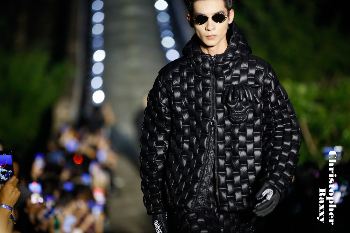 5-DIMENSIONAL GREAT WALL PATTERN HOODED GOOSE DOWN JACKET