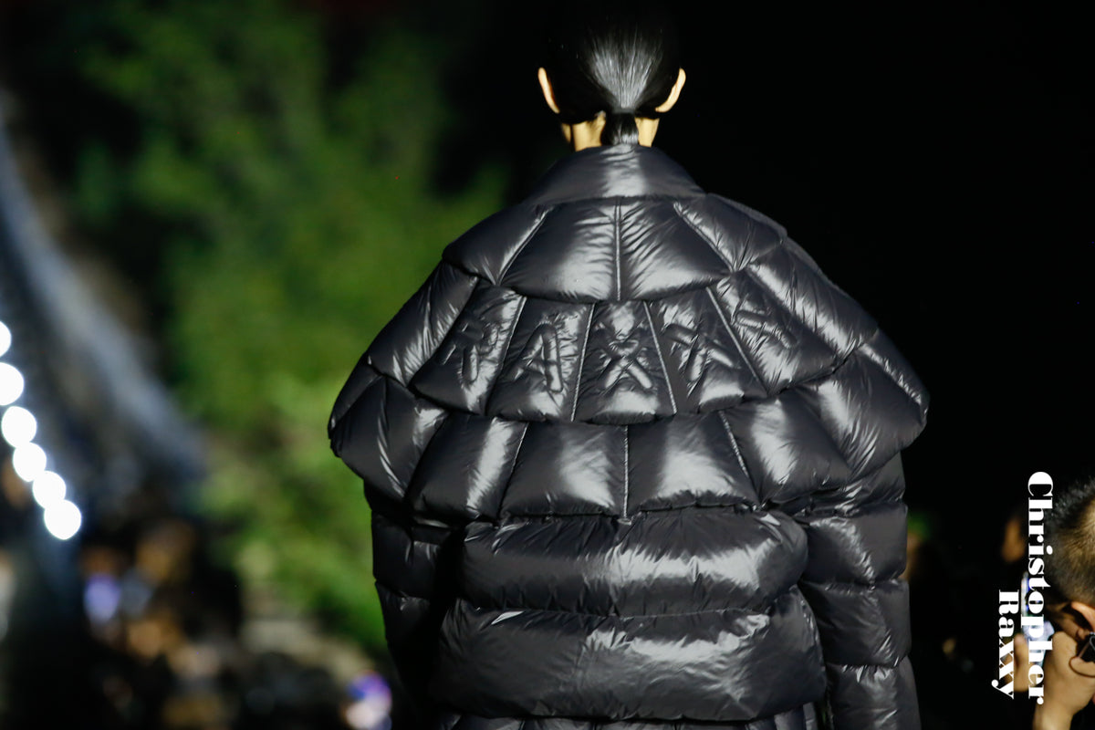 5-DIMENSIONAL FAN-SHAPED GOOSE DOWN JACKET