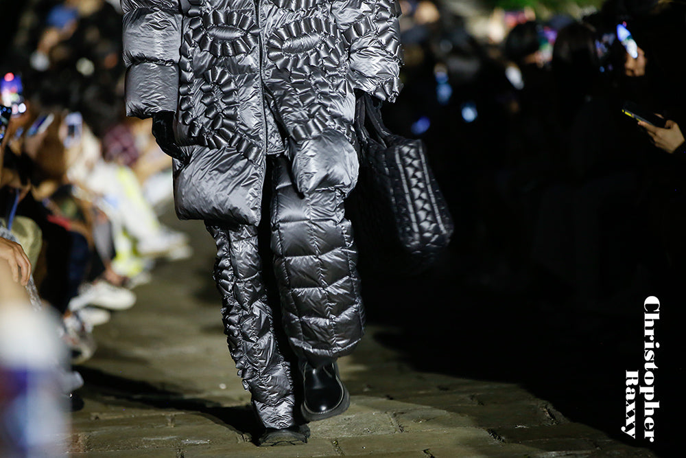 5-DIMENSIONAL KIRIN DECORATION ARTISTIC STYLE GOOSE DOWN COAT