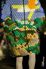 “THE GREAT WALL"MOSAICS OVERSIZED GOOSE DOWN COAT
