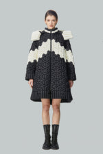 3D MOUNTAIN PATTERN NAIL GRAIN DOWN PARKA