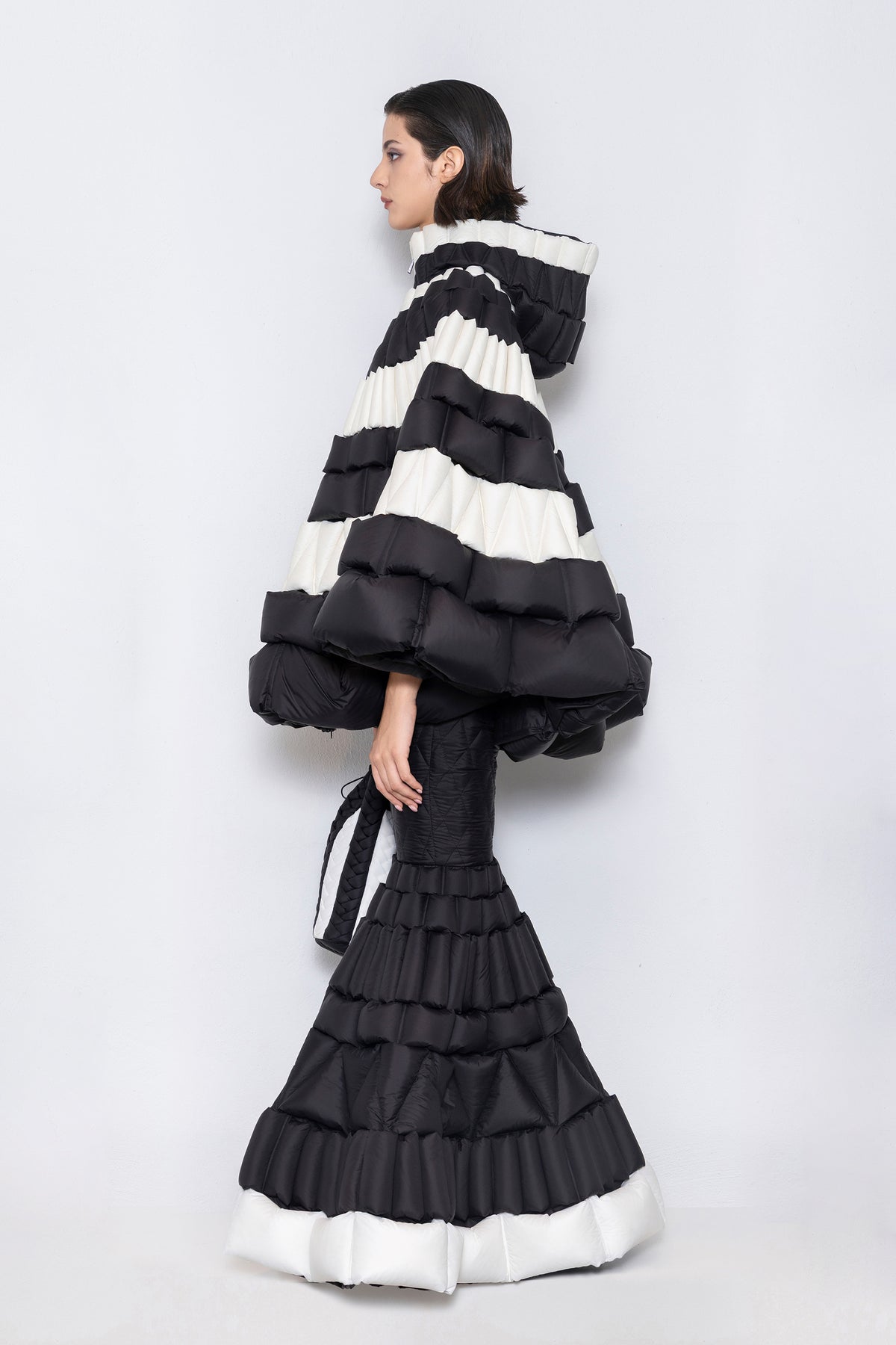 RAXXY CLASSIC COLOR-BLOCKED CASUAL HOODED GOOSE DOWN CAPE