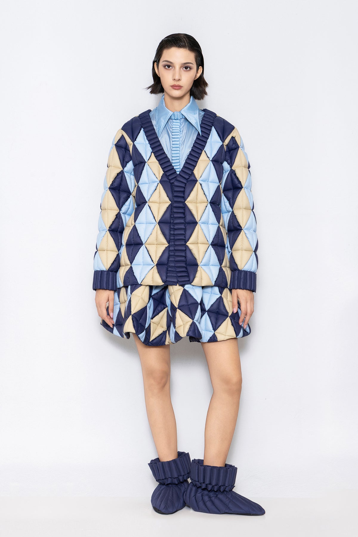 RAXXY DIAMOND PATTERN V-NECK GOOSE DOWN CARDIGAN