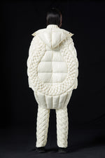 “CHINA” PORCELAIN WOVEN OVERSIZE GOOSE DOWN JACKET
