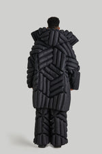 THREE DIMENSIONAL SILHOUETTE GOOSE DOWN PARKA