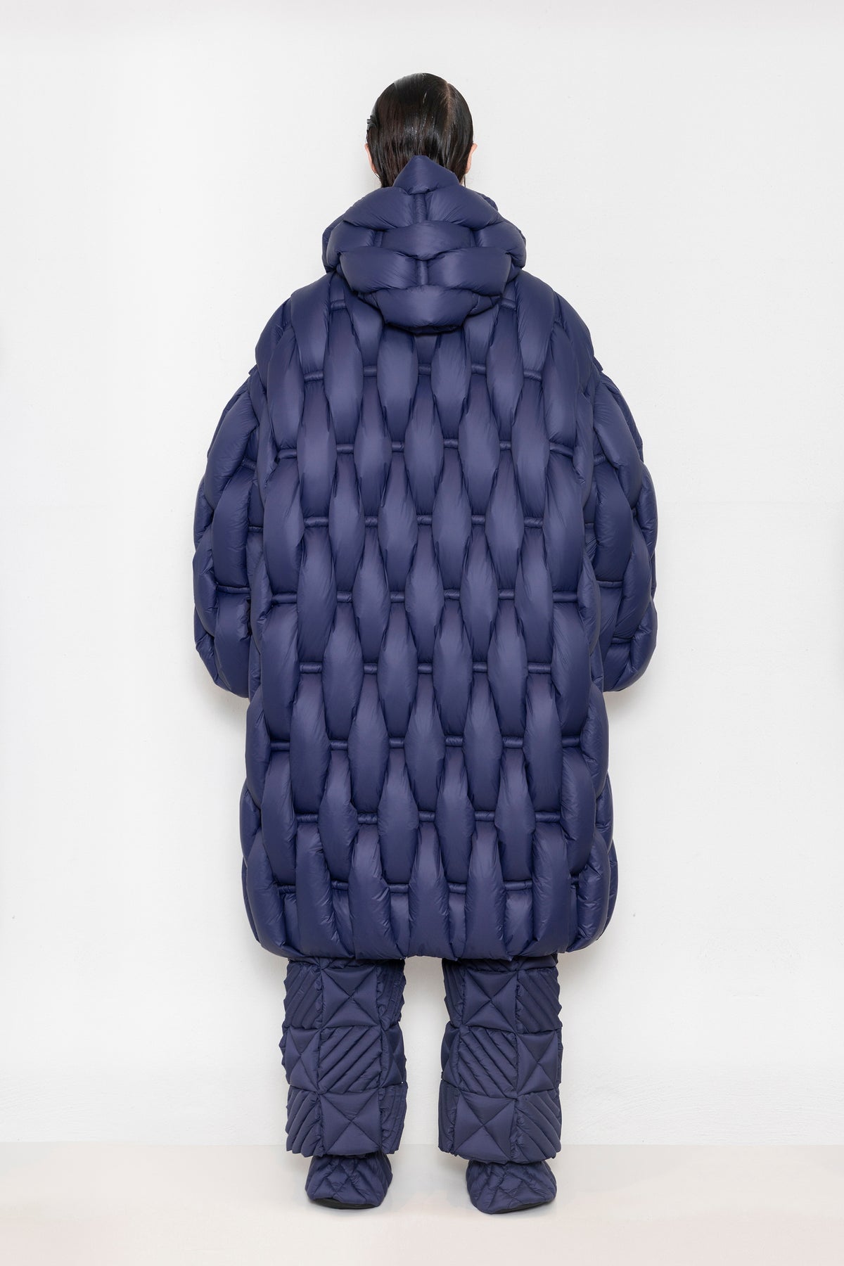 RAXXY BAMBOO WOVEN TEXTURE LONG LENGTH HOODED OVERSIZED GOOSE DOWN COAT