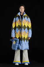COLOR RHOMBUS PATCH GOOSE DOWN COAT