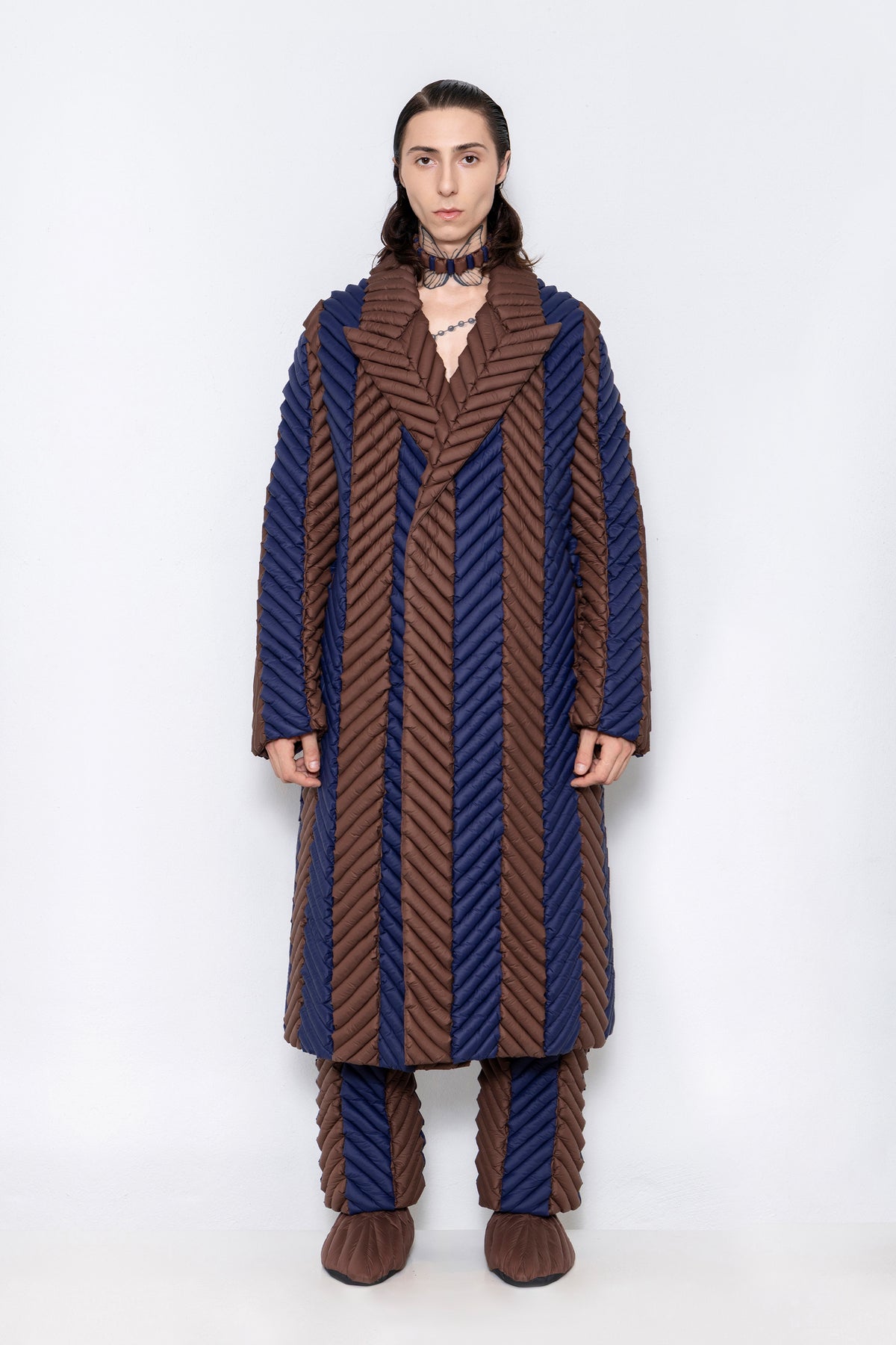 RAXXY COLOR-BLOCKED HERRINGBONE PATTERN LONG-LENGTH GOOSE DOWN COAT