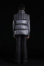 5-DIMENSIONAL CROCODILE DECORATIVE GOOSE DOWN VEST